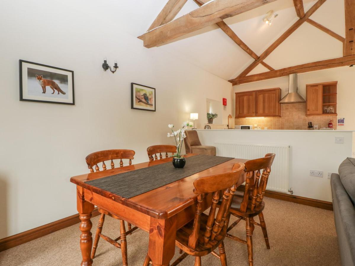 Peartree Cottage ウスター エクステリア 写真